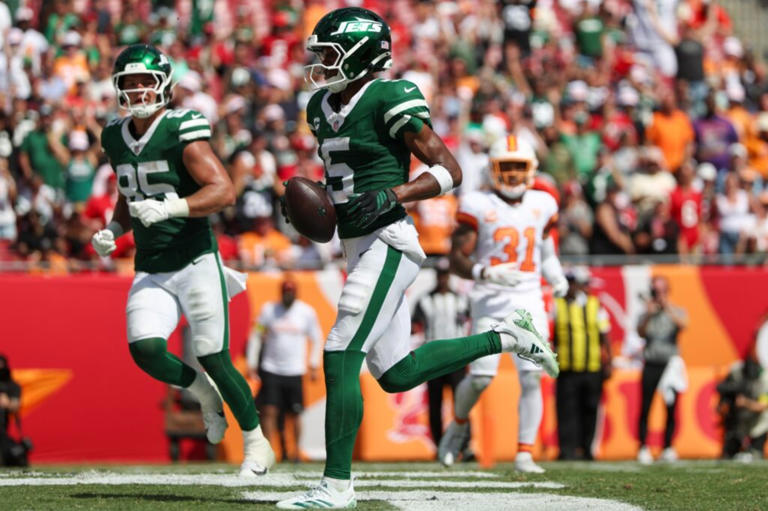 Jets Rough Season Gets Worse After Garrett Wilson’s Injury