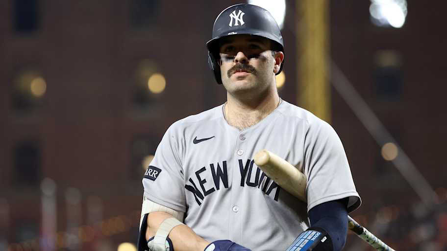 yankees bow tie