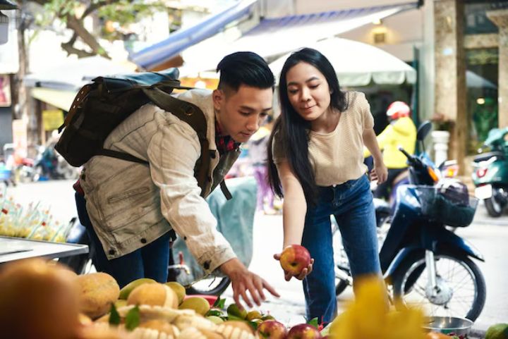 Orang Miskin Sering Lakukan 8 Hal Ini di Toko Kelontong, Ini Penjelasan Psikologinya