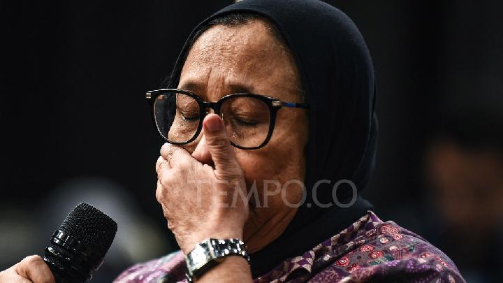 Wakil Kepala Badan Gizi Nasional Menangis Minta Maaf Atas Keracunan Makanan Gratis
