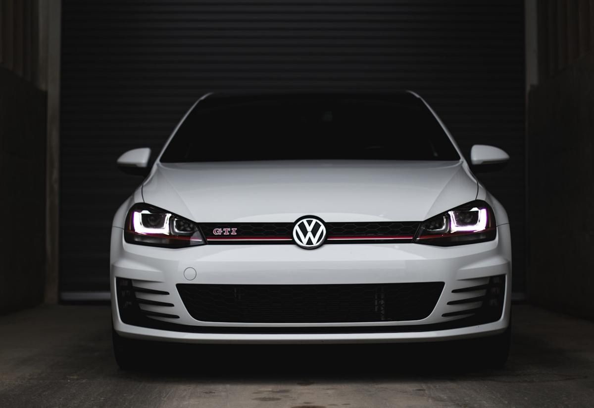 Permintaan Turun, Volkswagen Tutup Dua Pabrik Mobil Listrik di Jerman