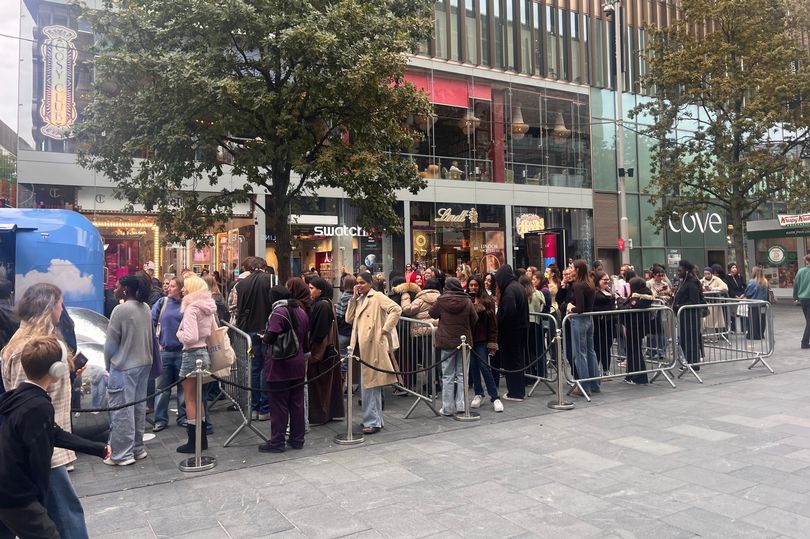 Warning as hundreds expected to queue in Liverpool