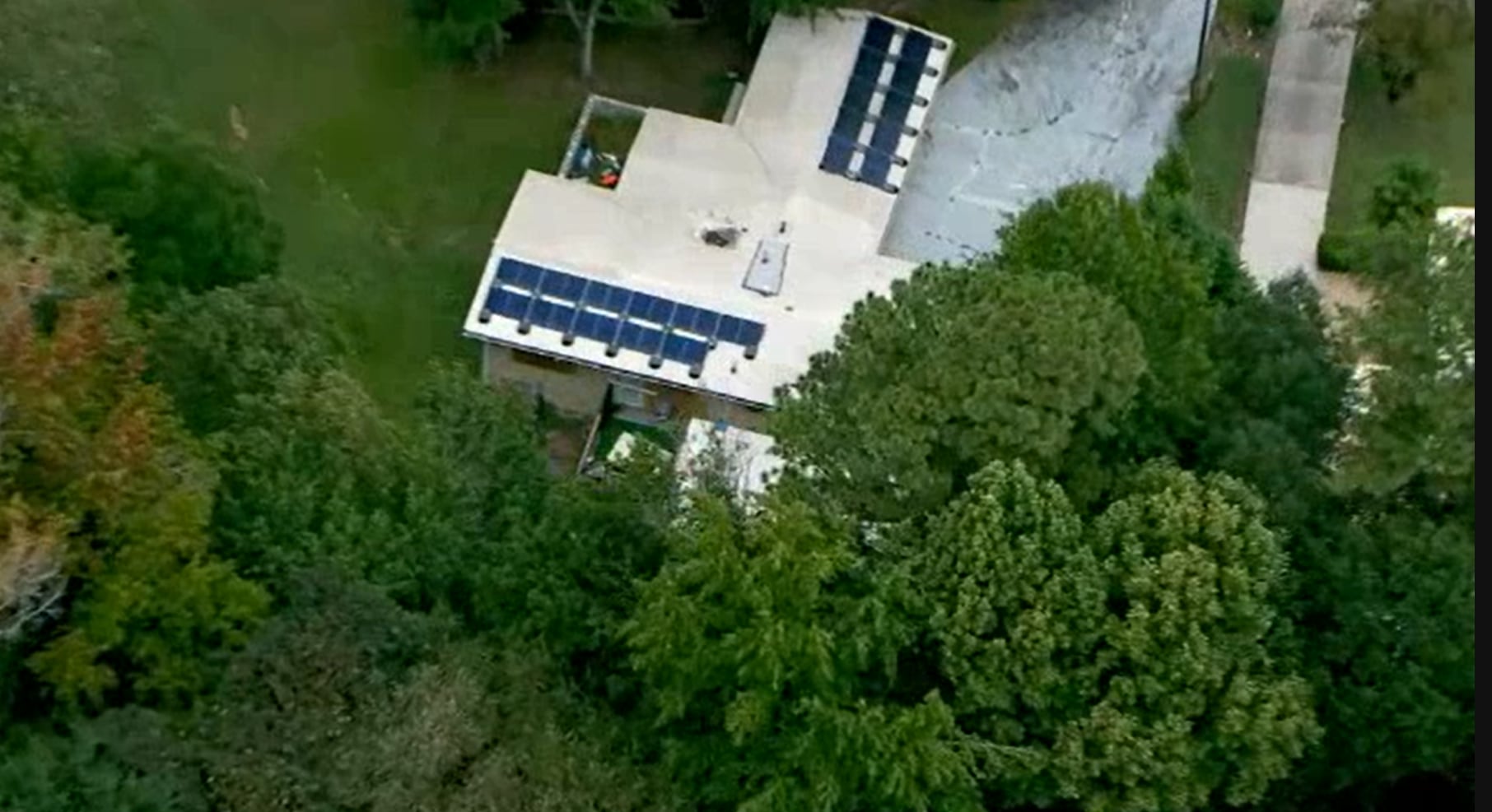 RAPPER IHEARTMEMPHIS IN CUSTODY AFTER BARRICADING HIMSELF INSIDE visual data 6