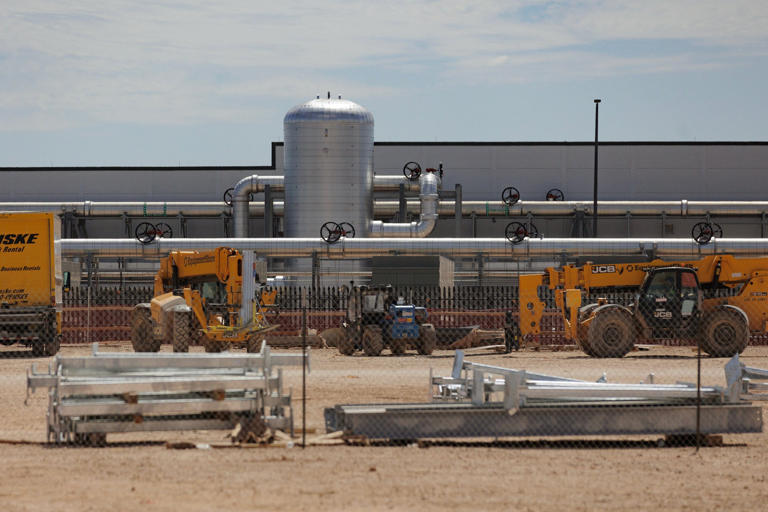 Data centers are thirsty for Texas’ water, but how much they will need ...