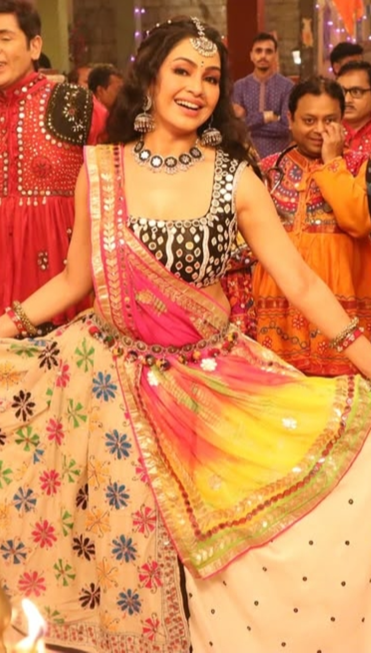 Shubhangi Atre’s Navratri celebrations with Bhabiji co-stars
