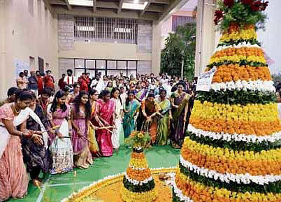 Bathukamma to be celebrated today in Telangana