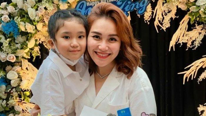 Asal-usul Doa Ayu Ting Ting yang Viral di Media Sosial