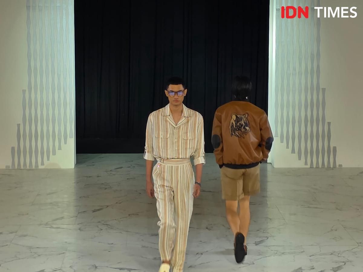 Laxmi Menjahit Gurun dan Hujan dalam Koleksi Desert Rain