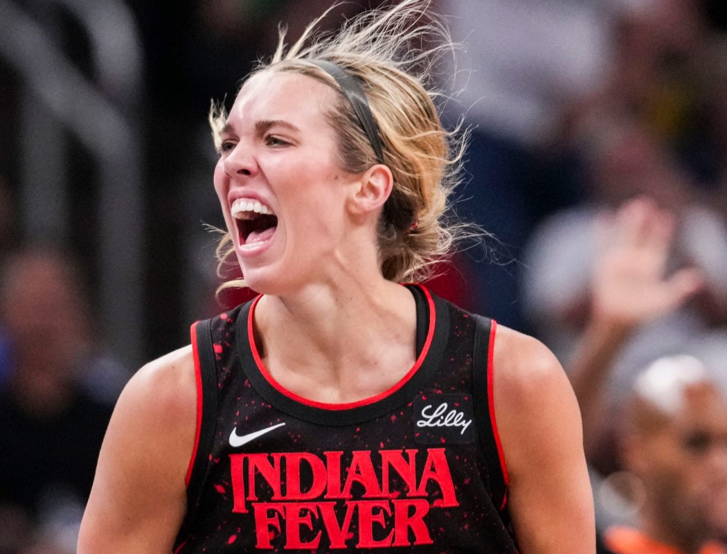 Indiana Fever Coach Stephanie White Has Strong Words About Lexie Hull on  Friday