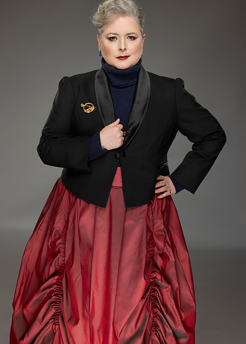 siobh-n-mcsweeney-s-traitors-wardrobe-was-goth-glam-with-an-irish-spin