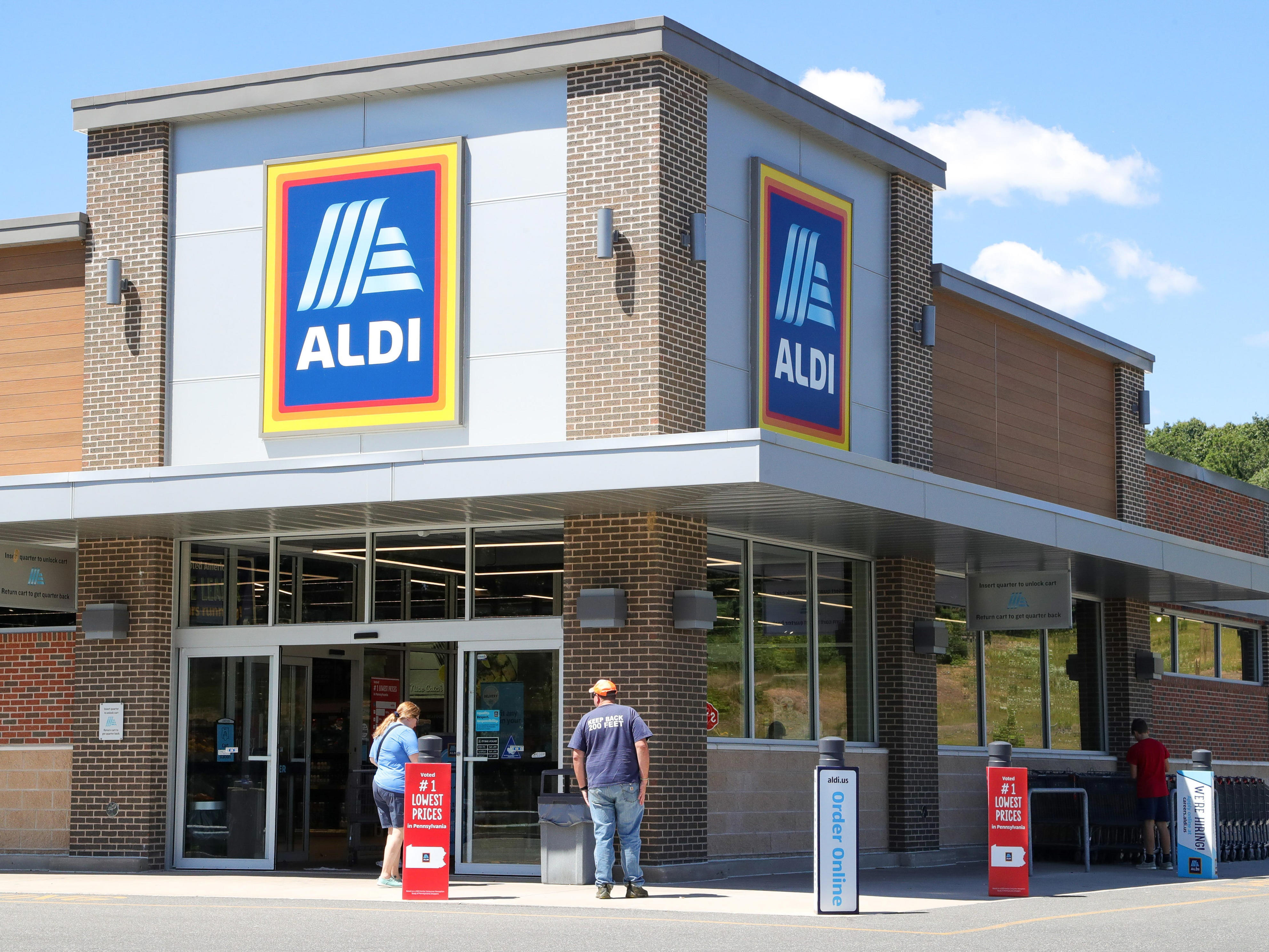 Small grocery stores like Aldi and Grocery Outlet are gaining ground in ...