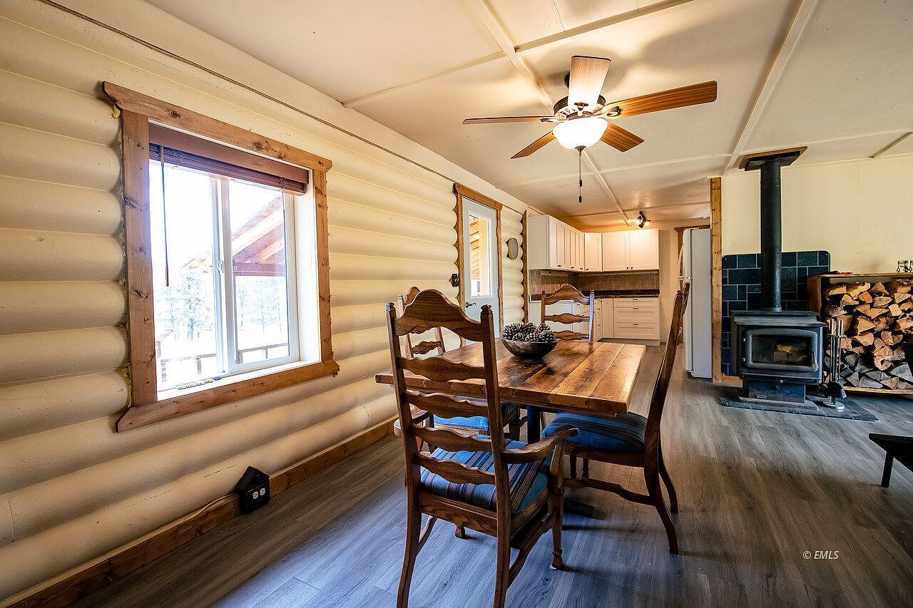 A closer look at Penthouse On Hill With Off Grid