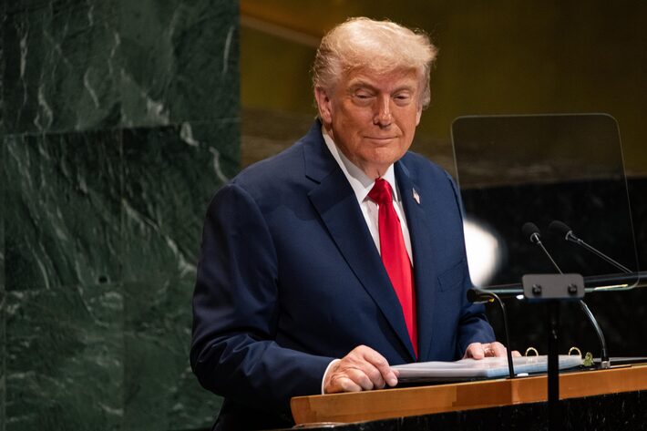 O presidente dos Estados Unidos, Donald Trump, discursa na Assembleia-Geral da ONU, em Nova York Foto: Angelina Katsanis / AP