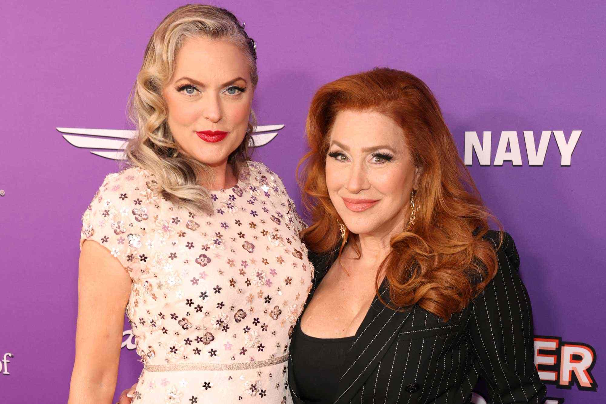 Elaine Hendrix Calls “Parent Trap” Costar Lisa Ann Walter Her ‘Life(01)