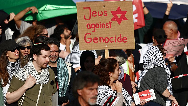 16 Movies Everyone Talks About But Are They Actually Good