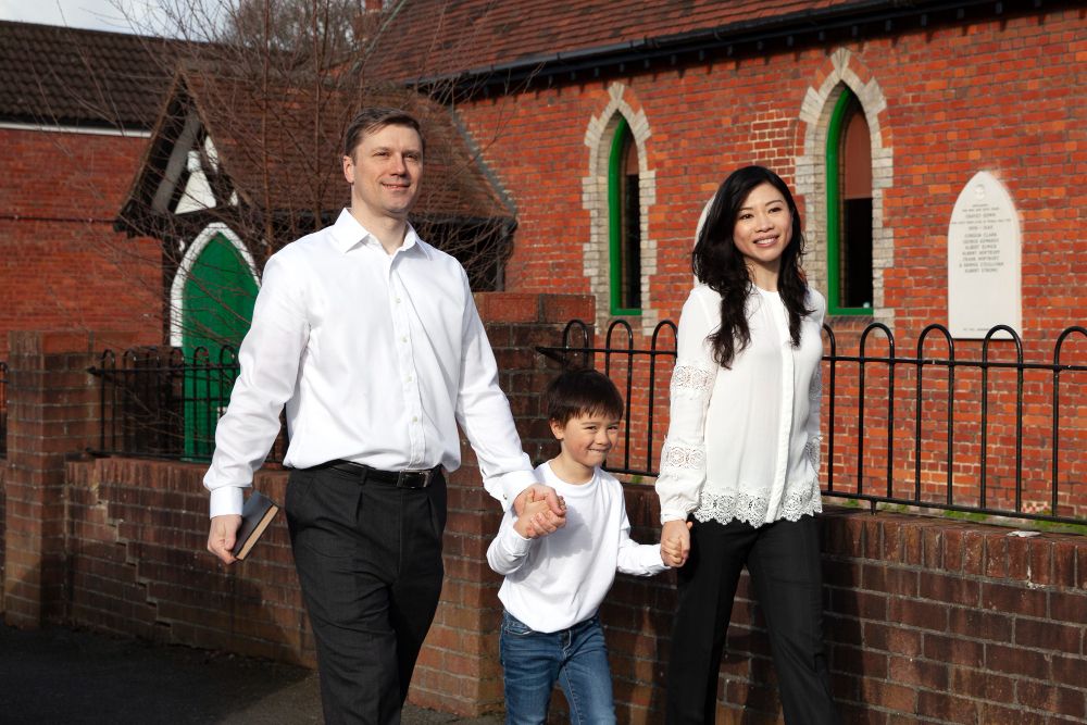 8 Ciri Khas Orang Dewasa yang Tumbuh dengan Figur Orang Tua Kurang Ideal