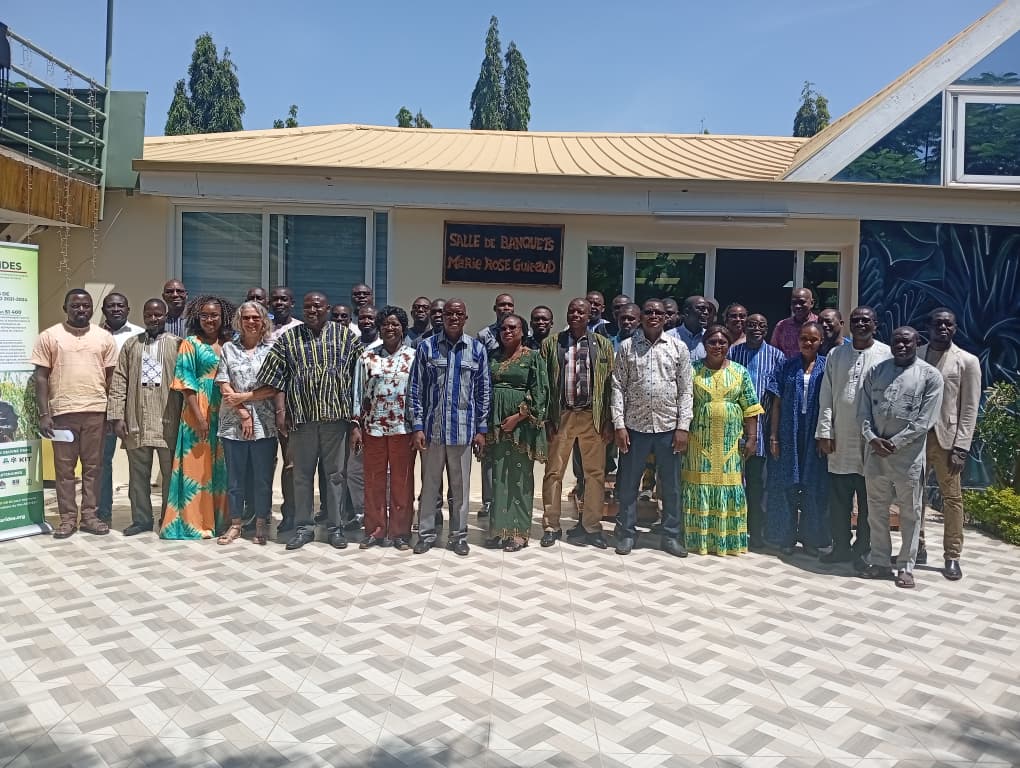 le chameau vierzonord mens sale