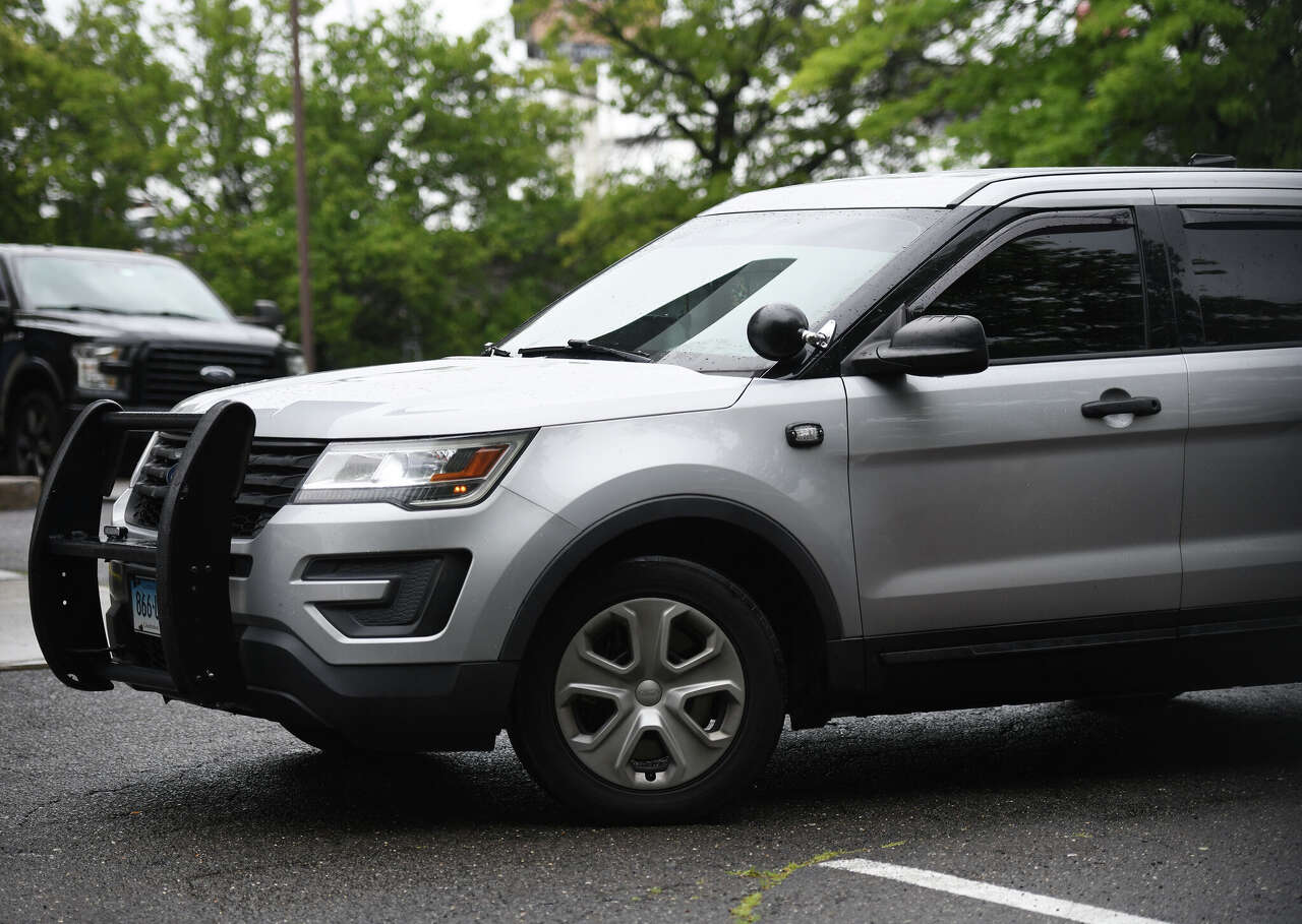 Westbrook pedestrian injured after being struck by car on Essex Road, police say<br><br>