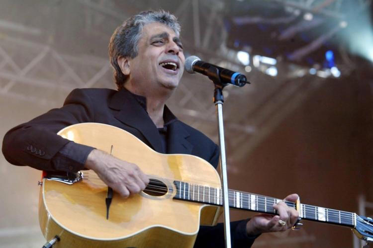 France : L’association France Palestine Solidarité demande l’annulation du concert d’Enrico Macias à Plœmeur