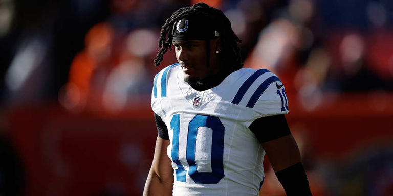 Colts fans roast Adonai Mitchell after losing ball out of end zone to