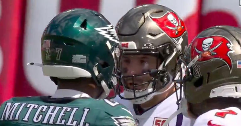 Brawl nearly breaks out between Eagles, Buccaneers after Baker Mayfield ...