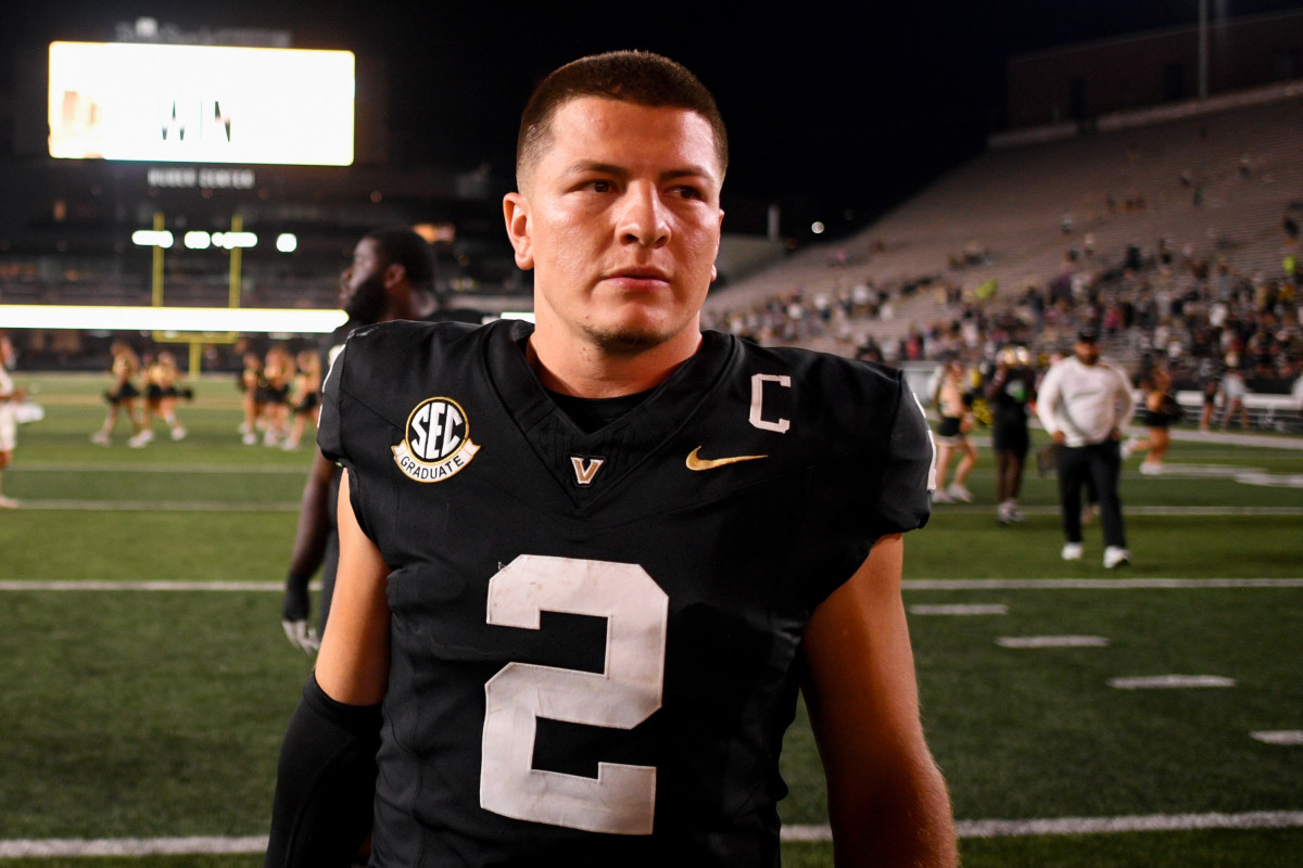 Vanderbilt QB Diego Pavia explains why he has no agent ahead of NFL draft