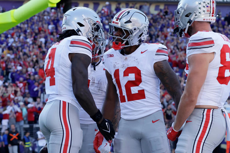 Ohio State Buckeyes remain No. 1 in latest Top 25 polls
