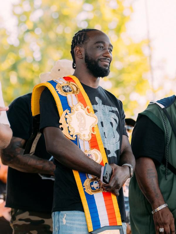 <strong>Crawford</strong> festejó su triunfo ante Canelo | IG: @tbudcrawford