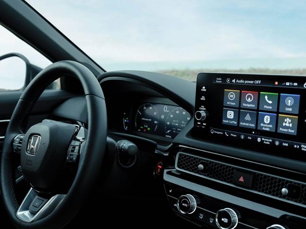 Ein Touchscreen-Monitor für Navi, Entertainment und diverse Apps ist mittlerweile gängig in den meisten Neuwagen wie hier im Honda Civic.