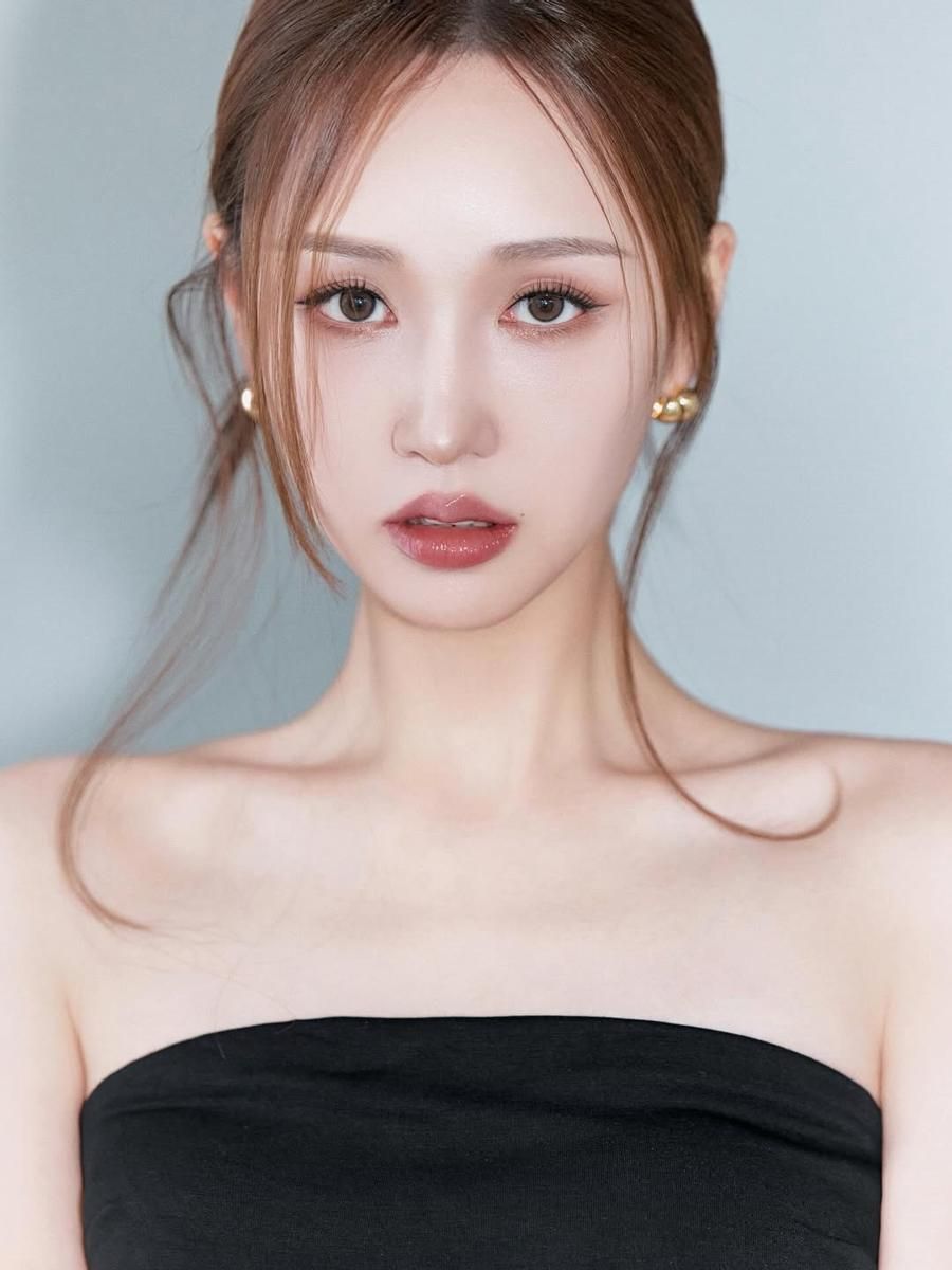 7 Potret Gyuri Kim Miss Grand Korea 2025 yang Menggoda!