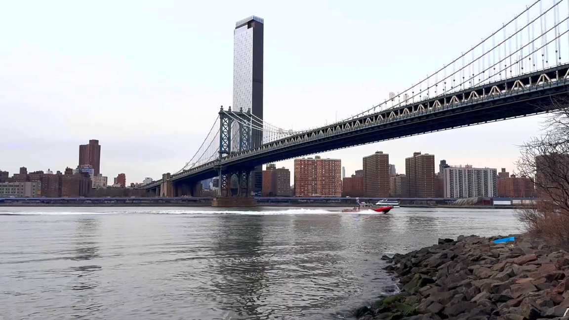 nike joggers with back pocket