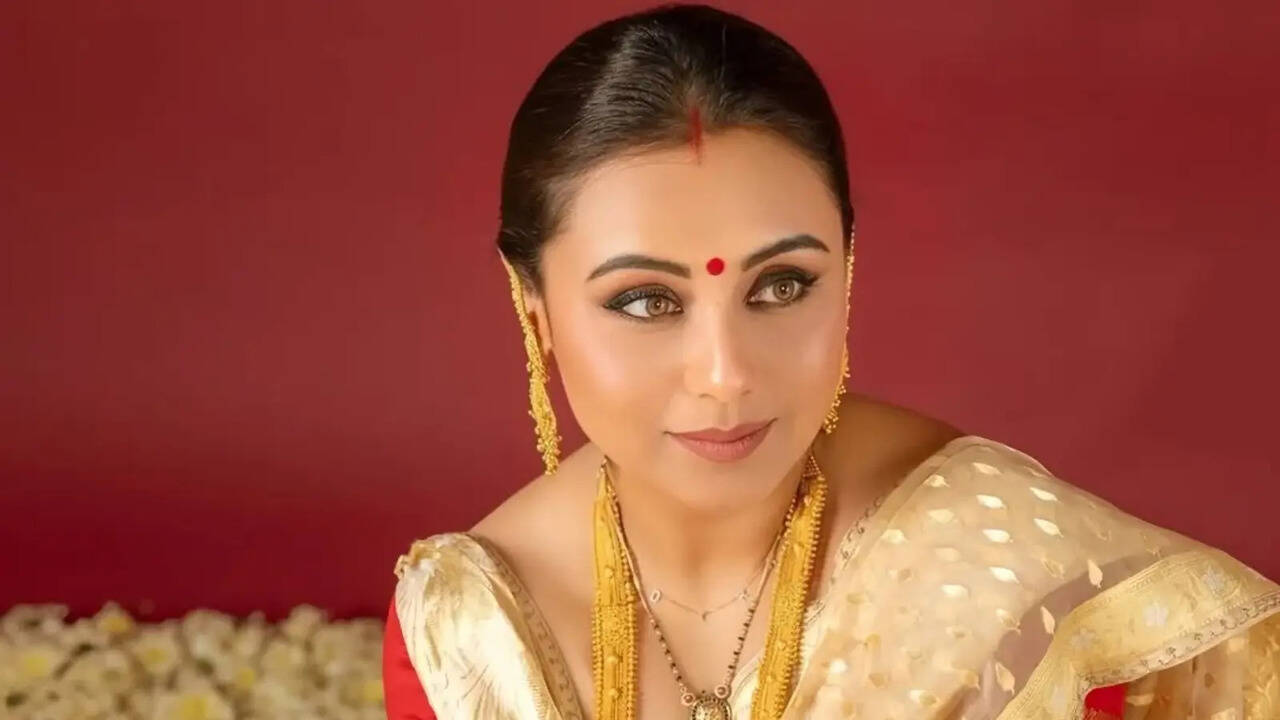 Durga Puja 2025: Rani Mukerji Reveals How She Wants Daughter Adira To ...