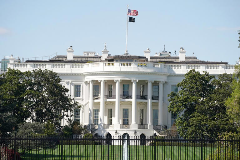 AI giant Anthropic faces possible clash with White House — as b…