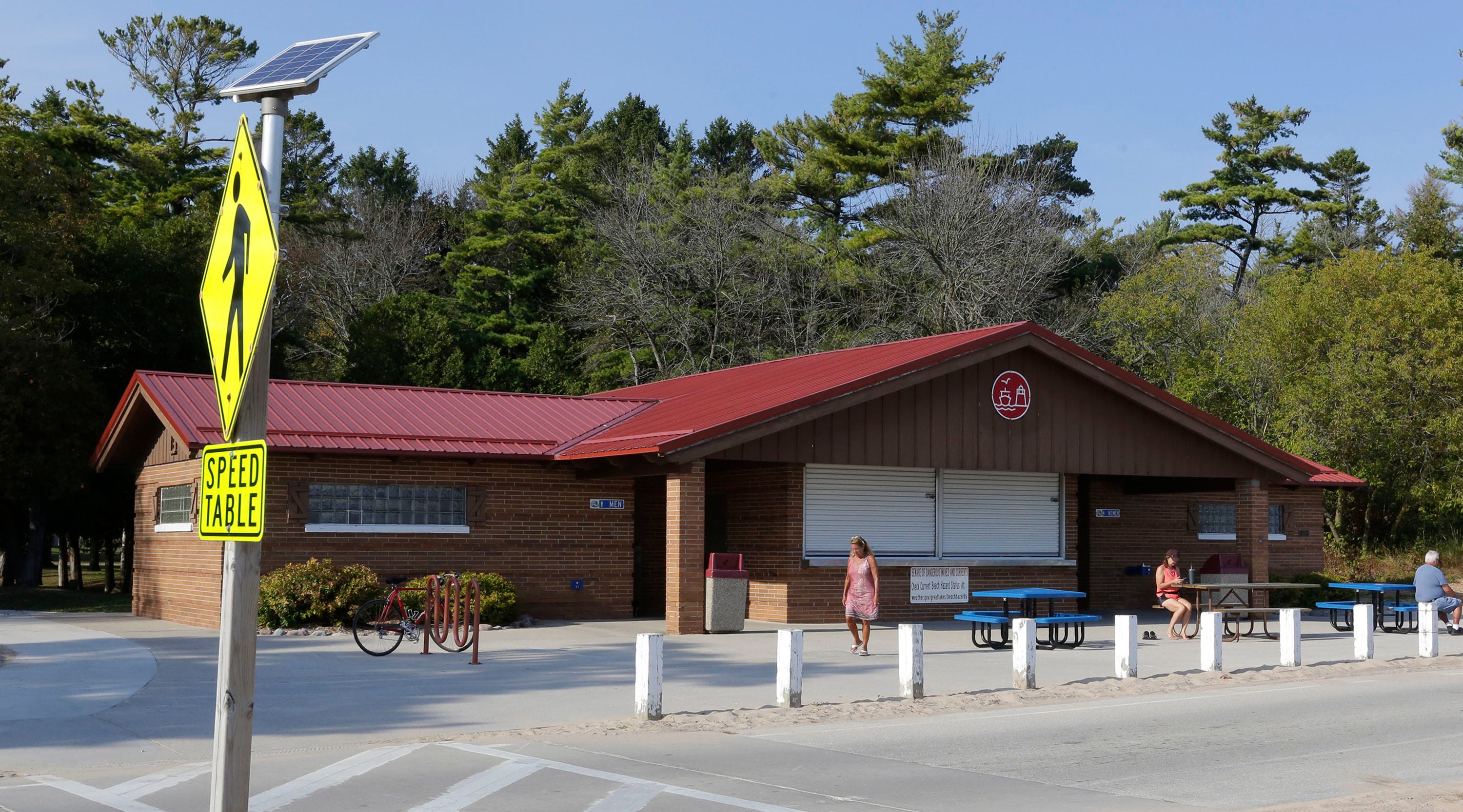 As Two Rivers mulls future of Neshotah Beach concession stand ...