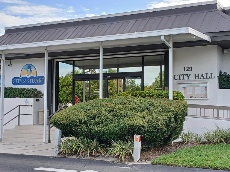 Florida city getting millions in settlement of lawsuit against DuPont