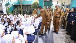 Wali Kota Batu Sapa 944 Siswa SMPN 1, Bahas Pendidikan dan Lingkungan