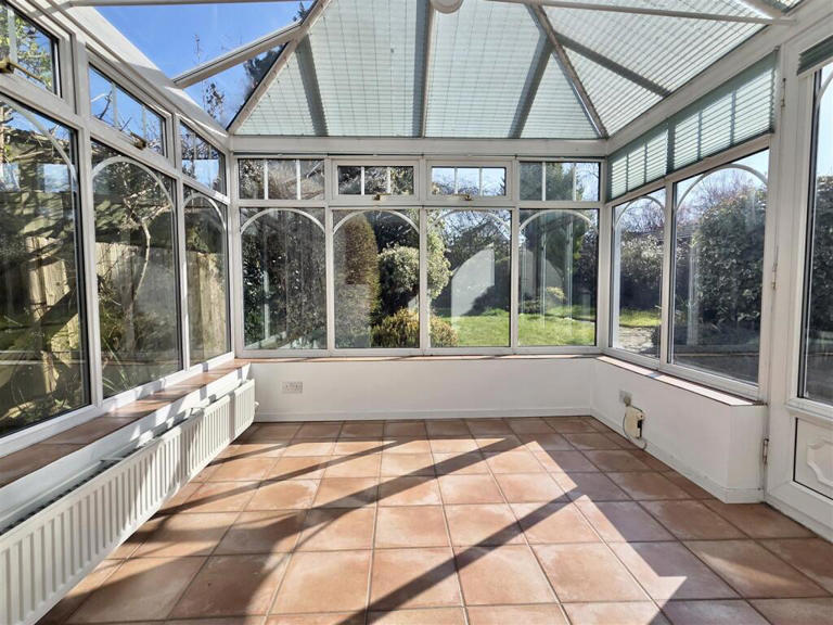 Thatched 3 bed cottage for sale in charming Wrea Green village ...
