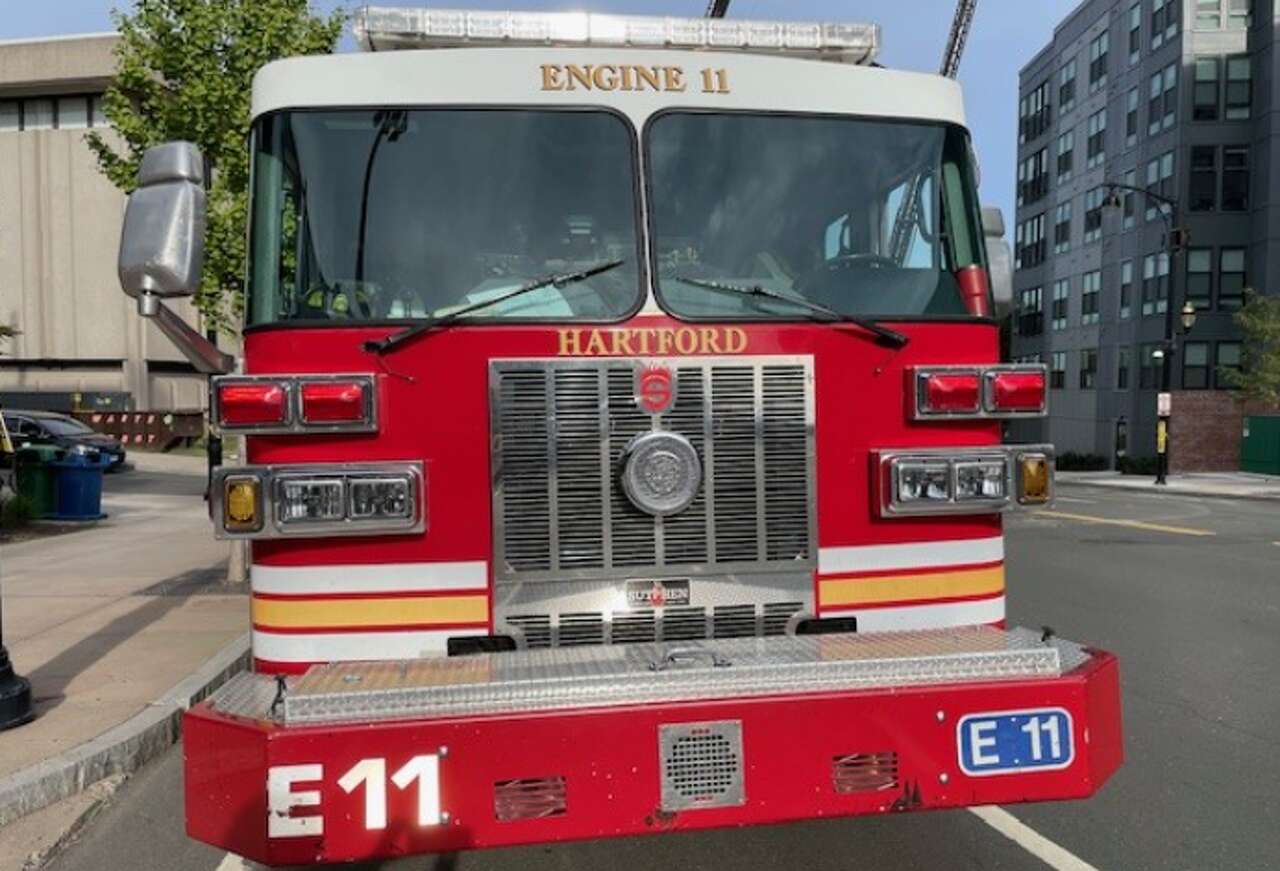 2 pedestrians injured after being hit by vehicle in Hartford Sunday ...