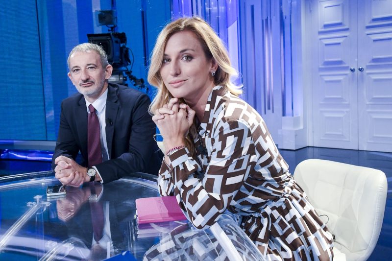 Beatrice Venezi con Pietro Senaldi (Imagoeconomica).