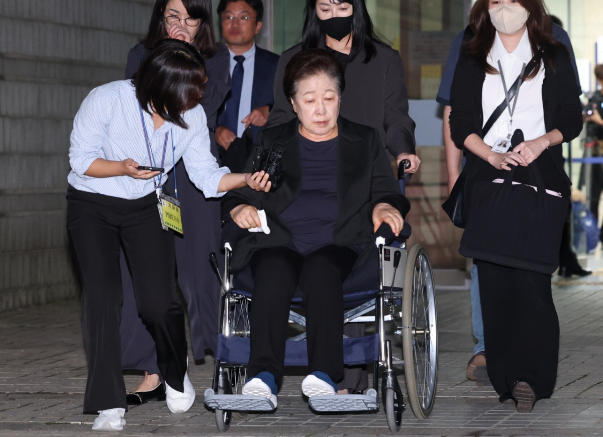 통일교 정치 개입 논란과 외국인 노동자 폭행 사건, 박수홍 친형의 횡령 사건