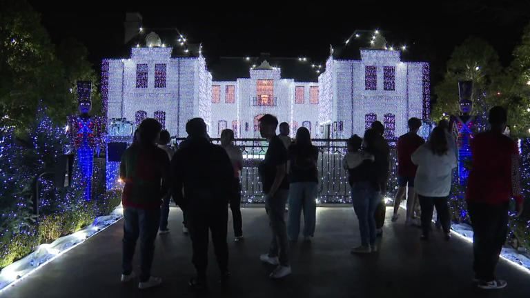 Preston Hollow home that went viral at Christmas draws crowds for Halloween