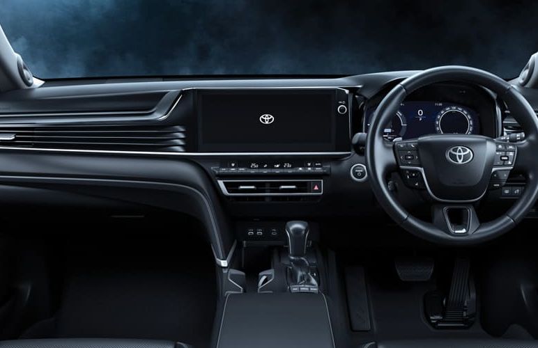 Interior New Camry 2.5 V AT Istimewa