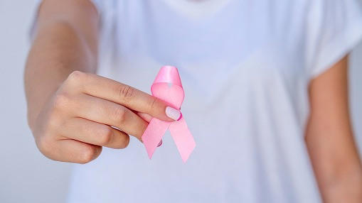 6 breast cancer warning signs every woman should never ignore