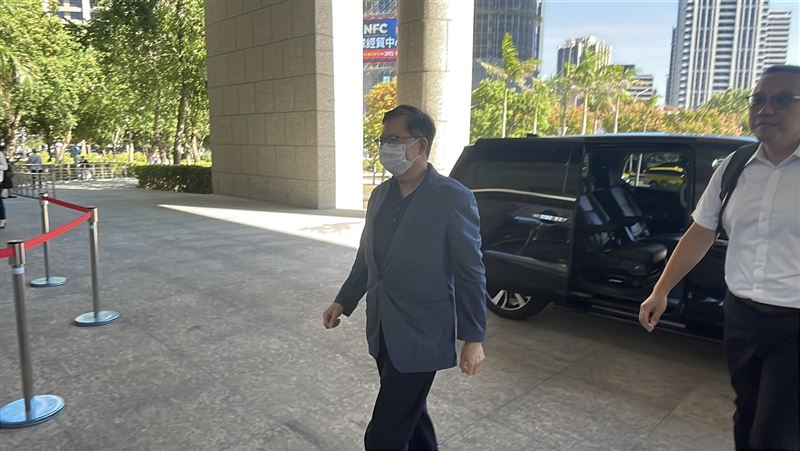 鄭文燦貪污案！新合議庭首開庭「審判長突喊卡」：休庭半小時 原因曝光