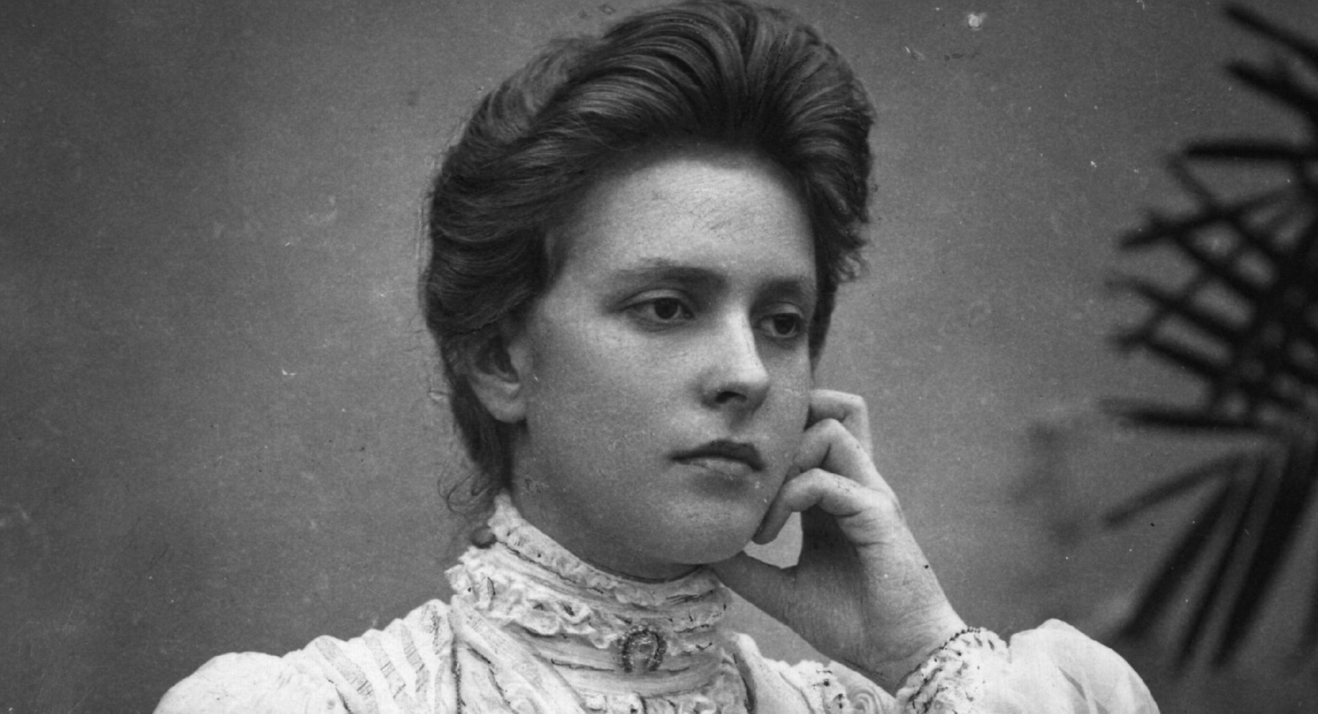 The unbelievably dramatic life of Princess Alice
