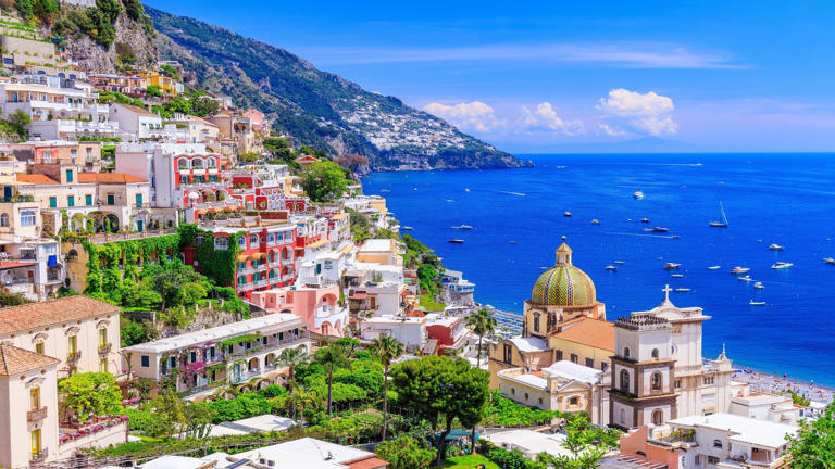 Amalfi,Coast,,Italy.,View,Of,Positano,Town,And,The,Seaside.