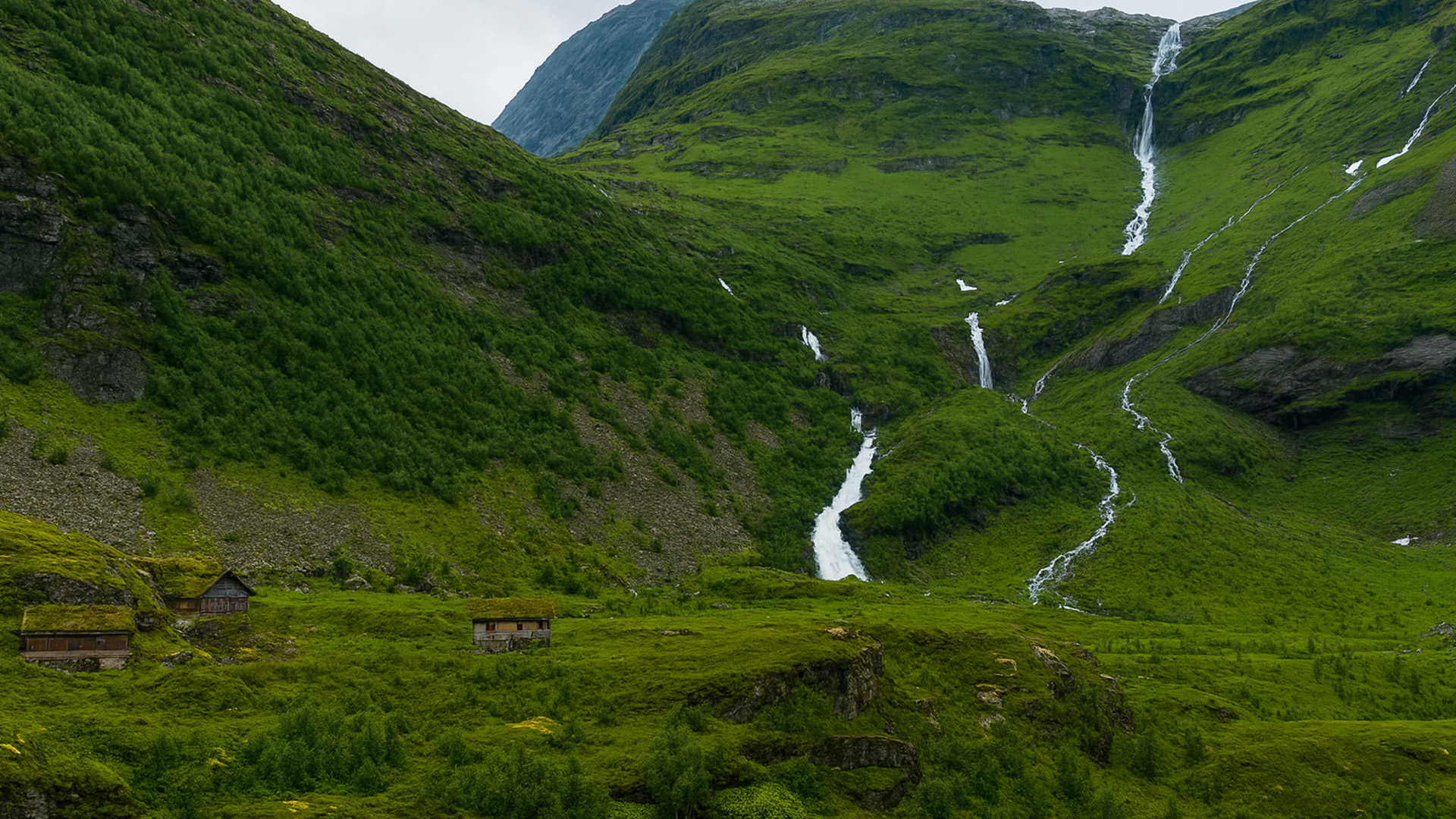 Geirangervegen : cascades et paysages de fjords en Norvège en 4K