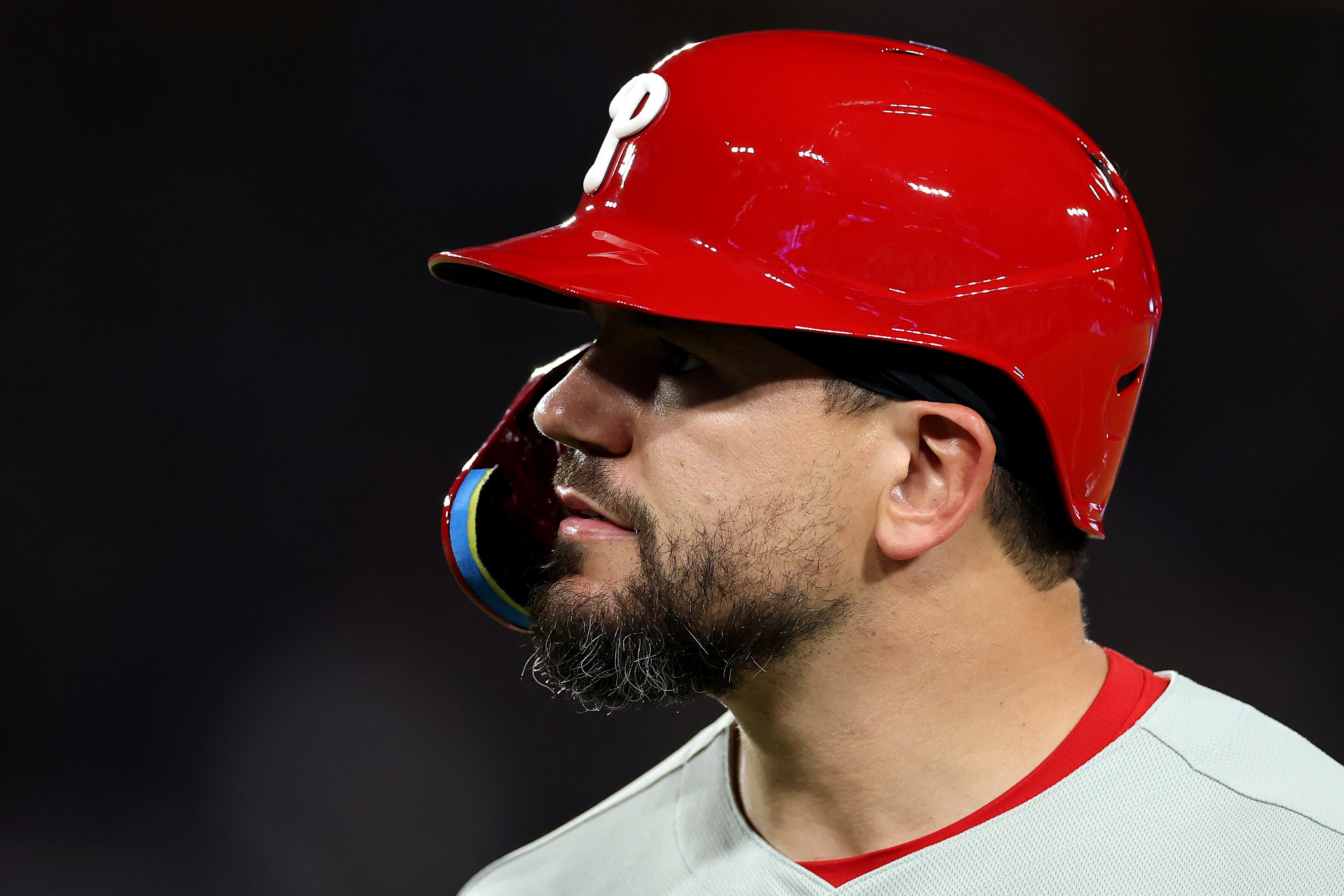 Kyle Schwarber offers 1-word response after brutal send off from Phillies  fans
