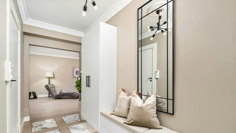 Picture of Mirror placements that brighten rooms without glare
