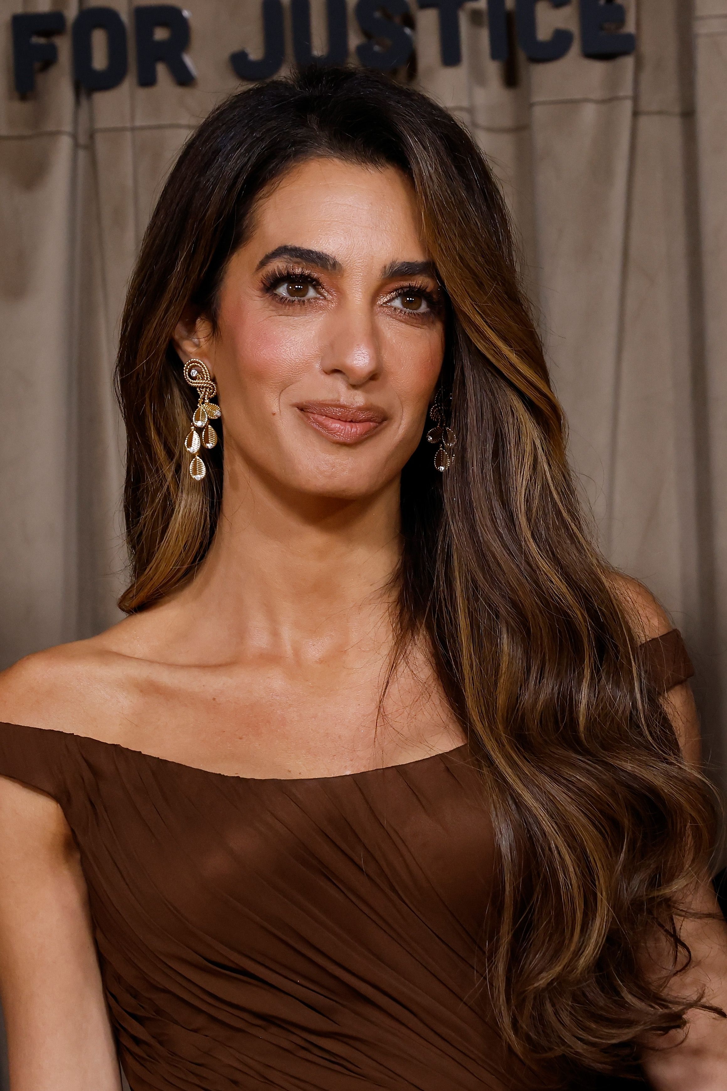 Amal Clooney Looks So Fresh With an 8Inch Chop and a ‘Bubble Blowout’
